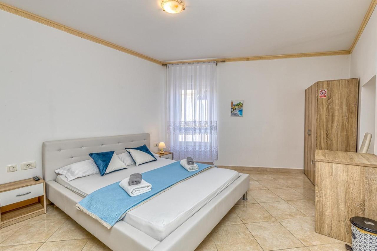 Rooms On Liberty Square Poreč Eksteriør bilde