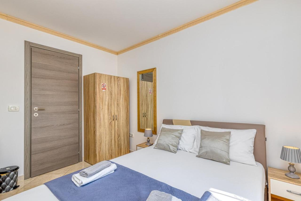 Rooms On Liberty Square Poreč Eksteriør bilde
