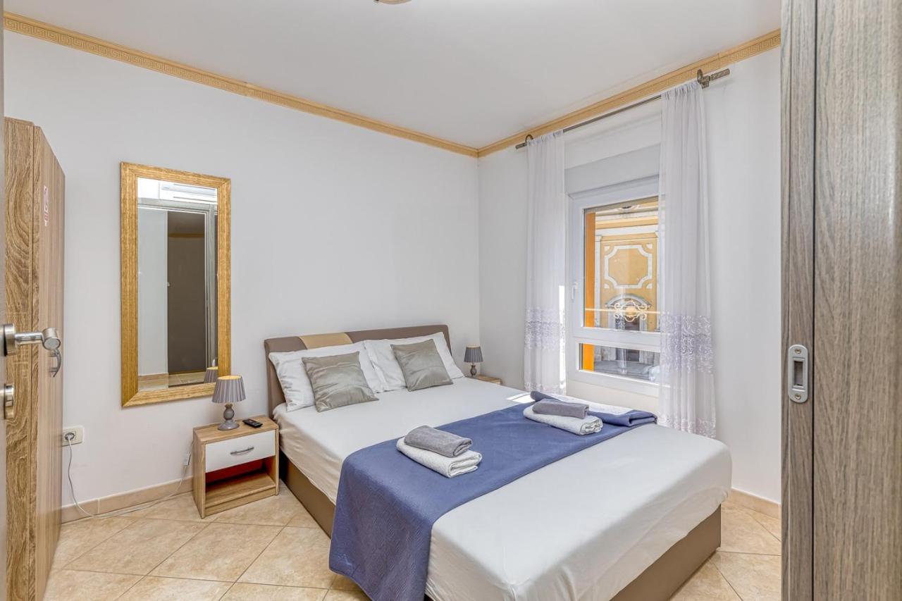 Rooms On Liberty Square Poreč Eksteriør bilde